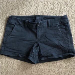 American eagles navy shorts size 6